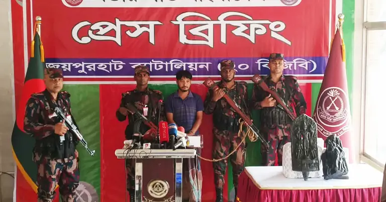 বিজিবি হেফাজতে আটক ব্যক্তি